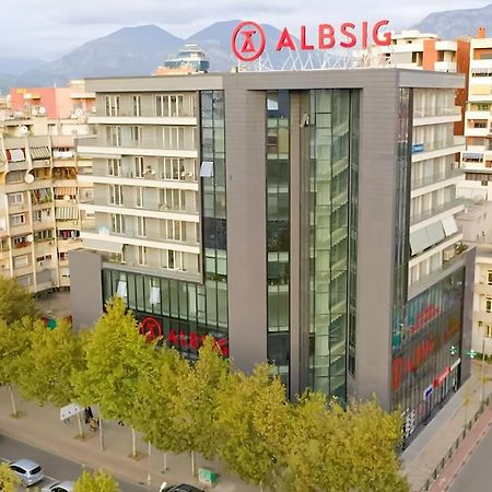 Free Parking Skanderbeg Square - Spacious Central Apartment Tirana Exterior photo